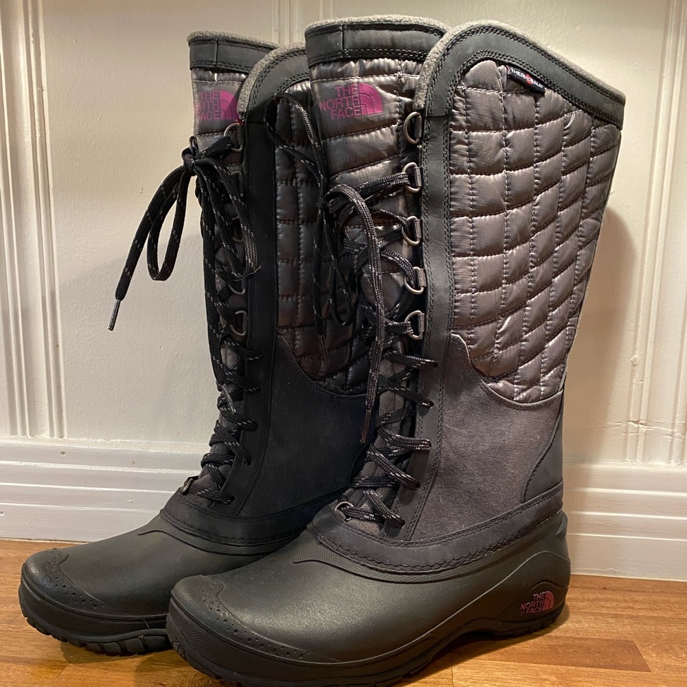 The North Face Thermoball Lace Up Boots - 8.5